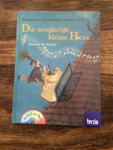 Die neugierige kleine Hexe Wien mit Kind