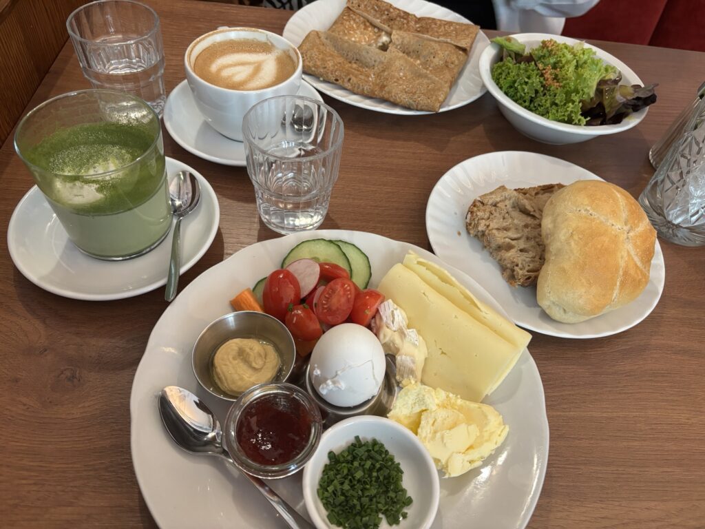 Caché Frühstück